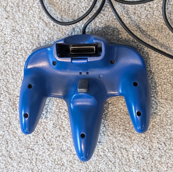 Original Nintendo 64 Controller, Blue Color - Picture 4 of 6